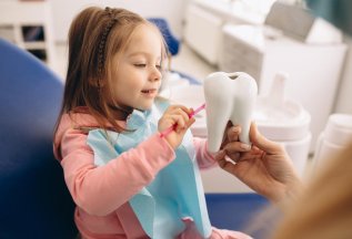 Детский прием у стоматолога бесплатно!