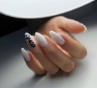 Amica Nails