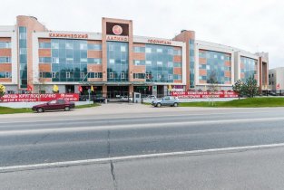 Лапино (Мать и дитя)