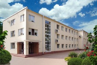 Семья на Дачной