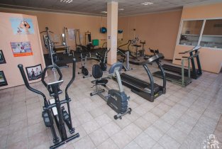 Рельеф на Титова