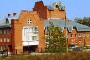 Городская клиническая больница № 8 на Баумана (Поликлиника)