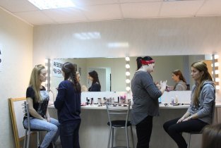 LEBEDEVA MAKE UP (Лебедева Мэйк Ап)
