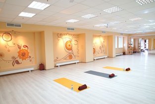 Bikram Yoga (Бикрам Йога)