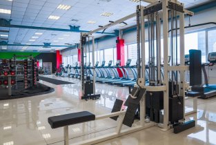 Hammer Fit (Хаммер Фит) на площади Карла Маркса