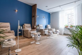 Wax and Nails (Вакс энд нэилз) на метро Котельники