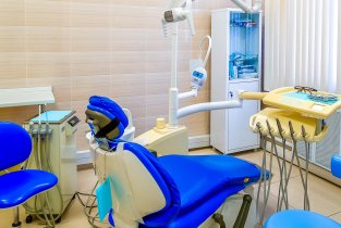 Dental Clinic (Дентал Клиник)