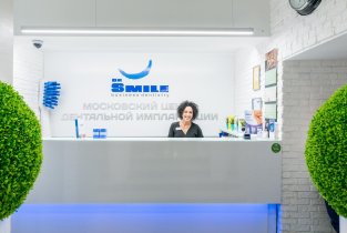 Доктор смайл (Доктор Смайл) на метро Красные ворота