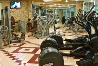 House Fitness House на Крестовском