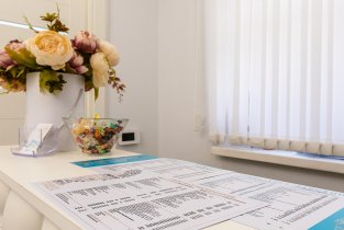 Подружки в ТЦ Vanda