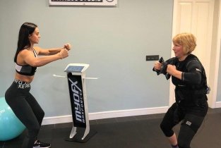 Ems smart fitness studio