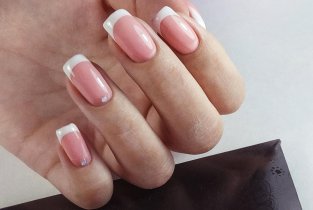 Alli_nail_salon