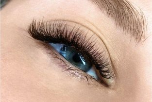 Lash station