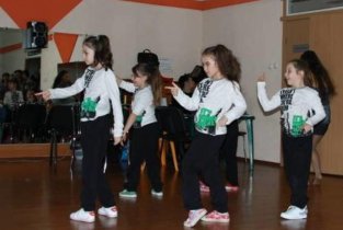 Free dance