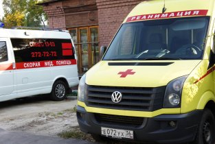 Скорая медицинская помощь 072 на улице Коммунаров