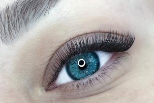 Ultra Lashes