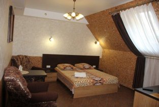 Tolstogo City Hotel
