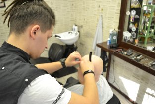 Belousov Barbershop