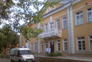 Мончегорская центральная районная больница на улице Победы в Ковдоре