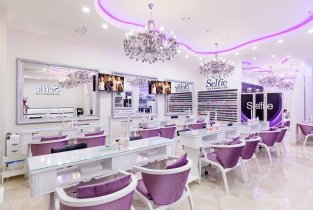 Selfie Nail & Beauty Club на метро Университет