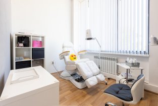 Mivi nail
