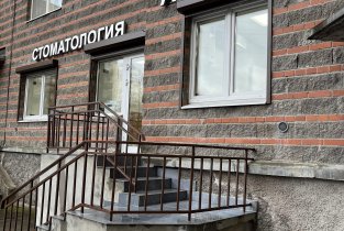 Айсберг на проспекте Ветеранов