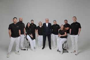 Doctor Martin (Доктор Мартин) на улице Архитектора Власова