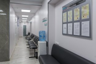 Medical+ + на улице Шамиля Усманова