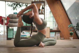 Open yoga на метро Аэропорт