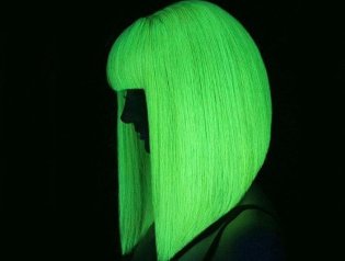 Новый бьюти-тренд: светящаяся краска для волос