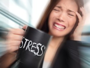 Против стресса и депрессии: 5 доступных средств с эффектом «антистресс»