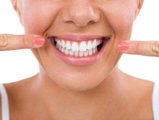 Диетологи рассказали о продуктах, помогающих укрепить здоровье зубов
