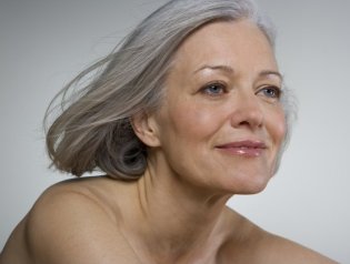 Что нужно возрастной коже 60+ для поддержания свежести и здоровья?