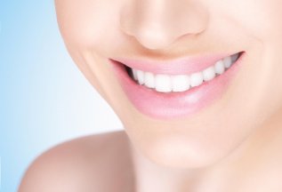 Отбеливание зубов для новых клиентов со скидкой 20%