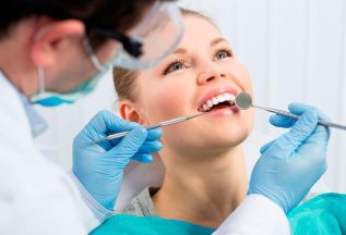 Консультация стоматолога и составление плана лечения