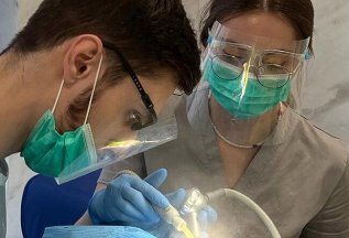 Удаление зубного камня в D&A clinic