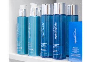 Уход HydroPeptide и массаж лица по специальной цене