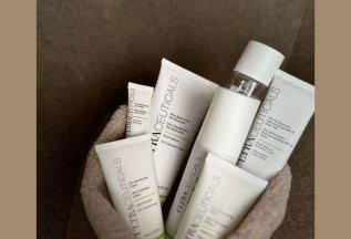 уход с Ultraceuticals и массаж лица
