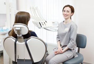 Установка брекет системы на обе челюсти за 240 000 руб.
