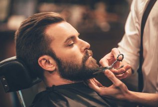 Комплекс мужская стрижка и борода по специальной цене