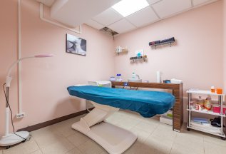 При посещении салона до 1 октября экспресс макияж в подарок