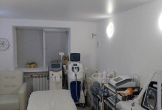 Карбоновый пилинг, RF-лифтинг по акции