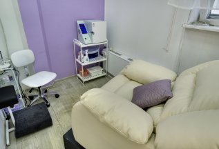 Маникюр+педикюр+покрытие за 3700