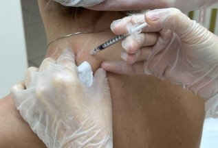Инъекции ботулотоксина для купирования головных болей