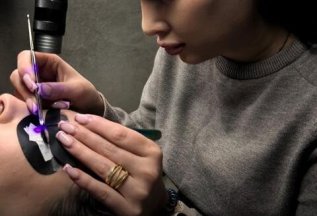 LED-наращивание ресниц: новинка в нашей студии