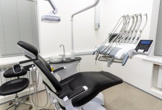 Консультация всех специалистов бесплатна. Ортодонта 1000руб.