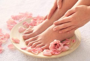 SPA уход ног в подарок при педикюре/маникюре