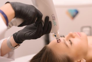 Акция «Лазерное омоложение Clearlift со скидкой 20%»