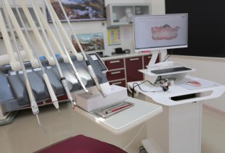 Реставрация зубов от 2500р