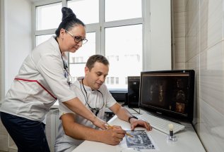 Операция постановки одного имплантата NeoBiotech (Корея)